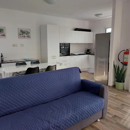 Apartment Gs Mes 'e Idas 52 *